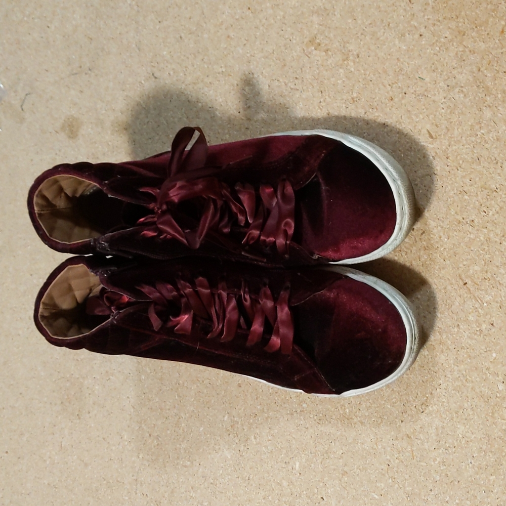 Red velvet shoes